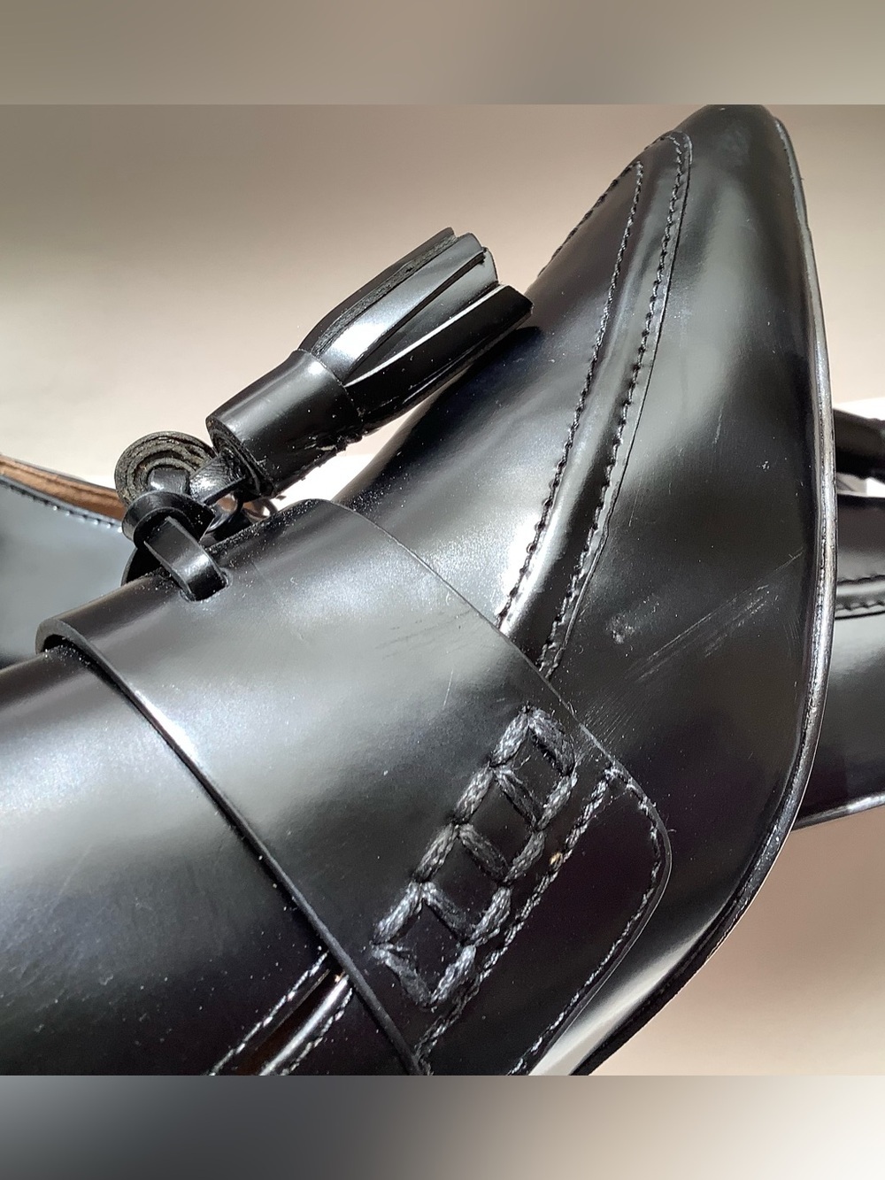 COACH| Wmns Black Leather Betty Heeled Loafer Tassle Sz 9B Office - Picture 3 of 13